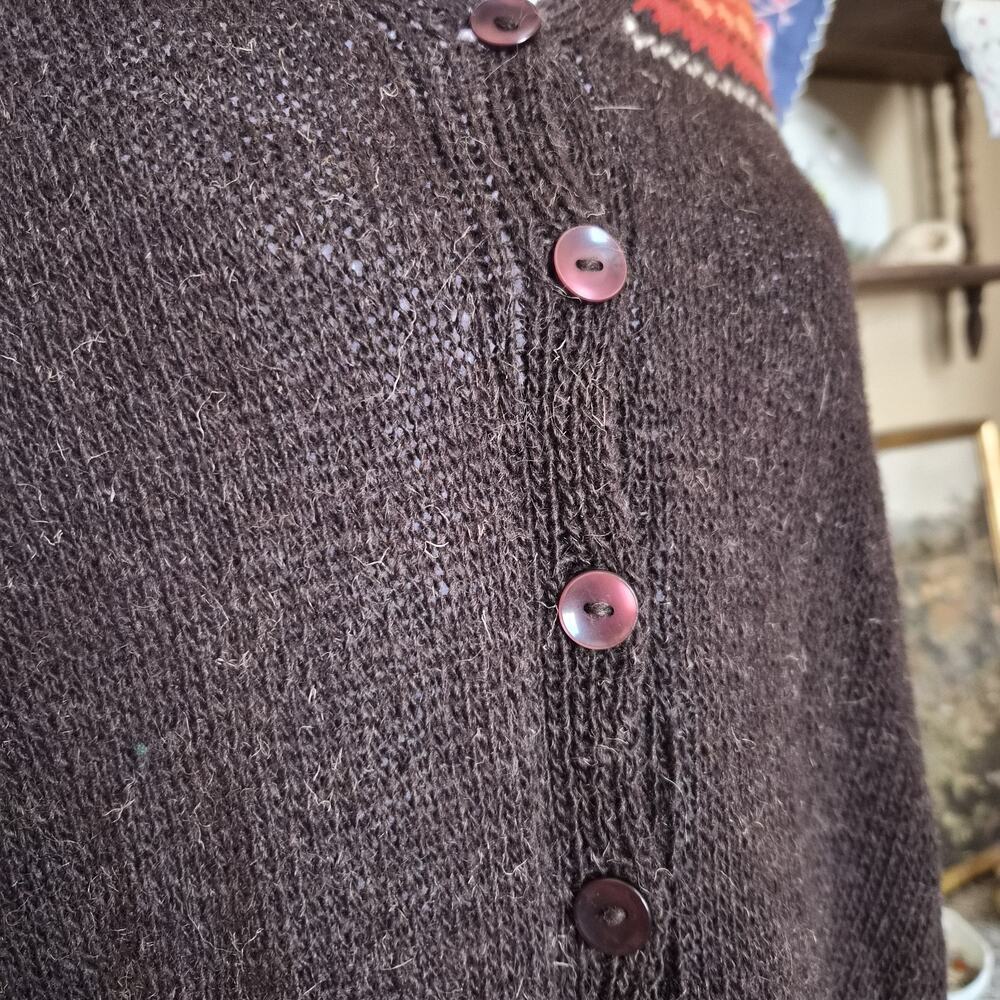 Hand Knit Wool Nordic Fair Isle Style Cardigan - Picture 8 of 8